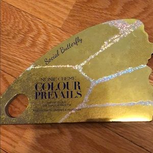 COLOUR PREVAILS EYESHADOW PALETTE SOLD OUT